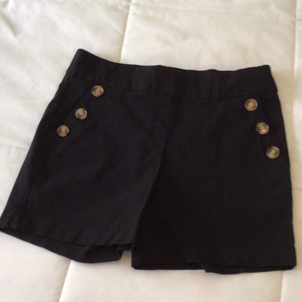 Fit Sight - Stylish Black Women's Shorts